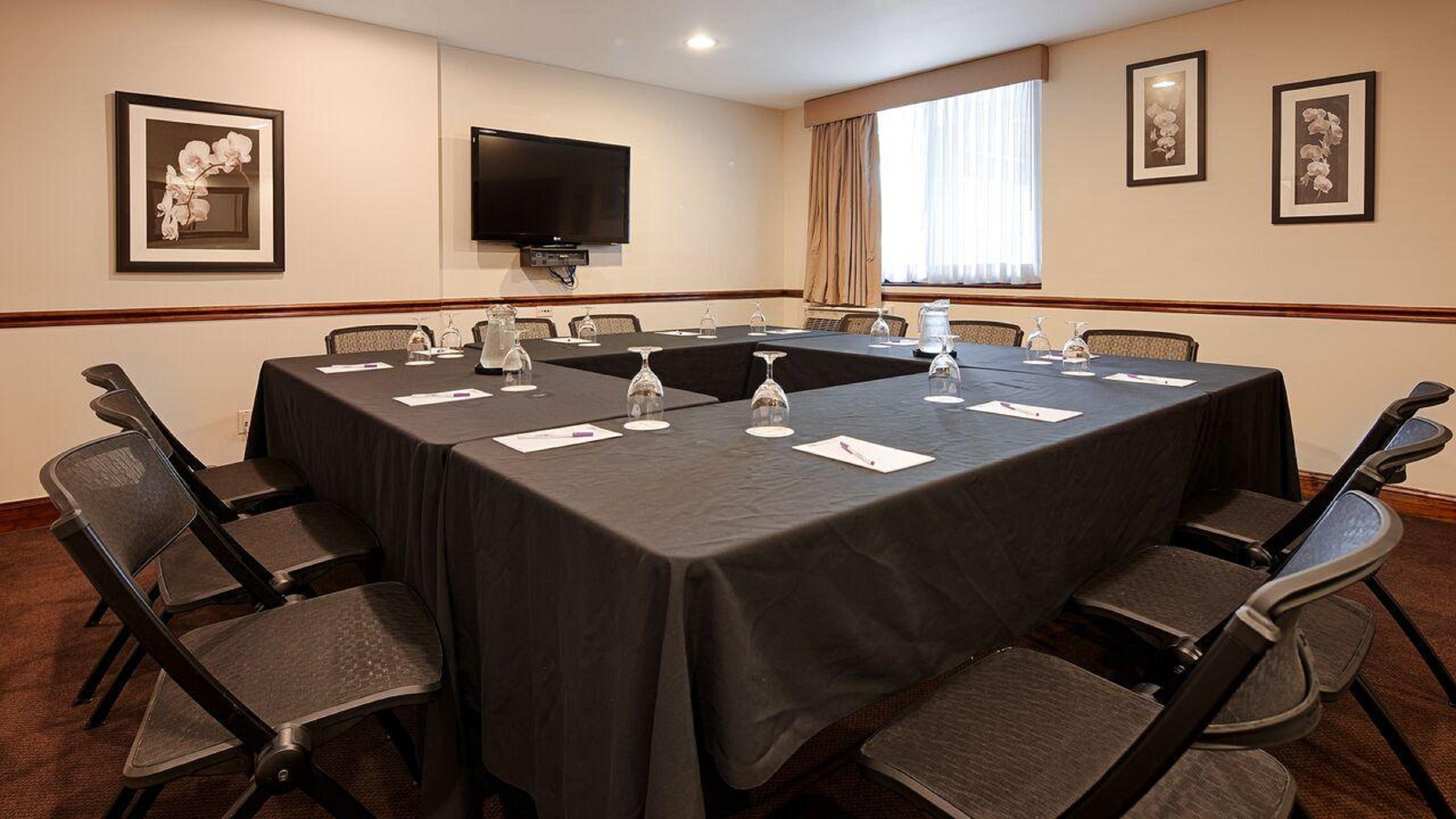 גרייט נק The Andrew Hotel מראה חיצוני תמונה