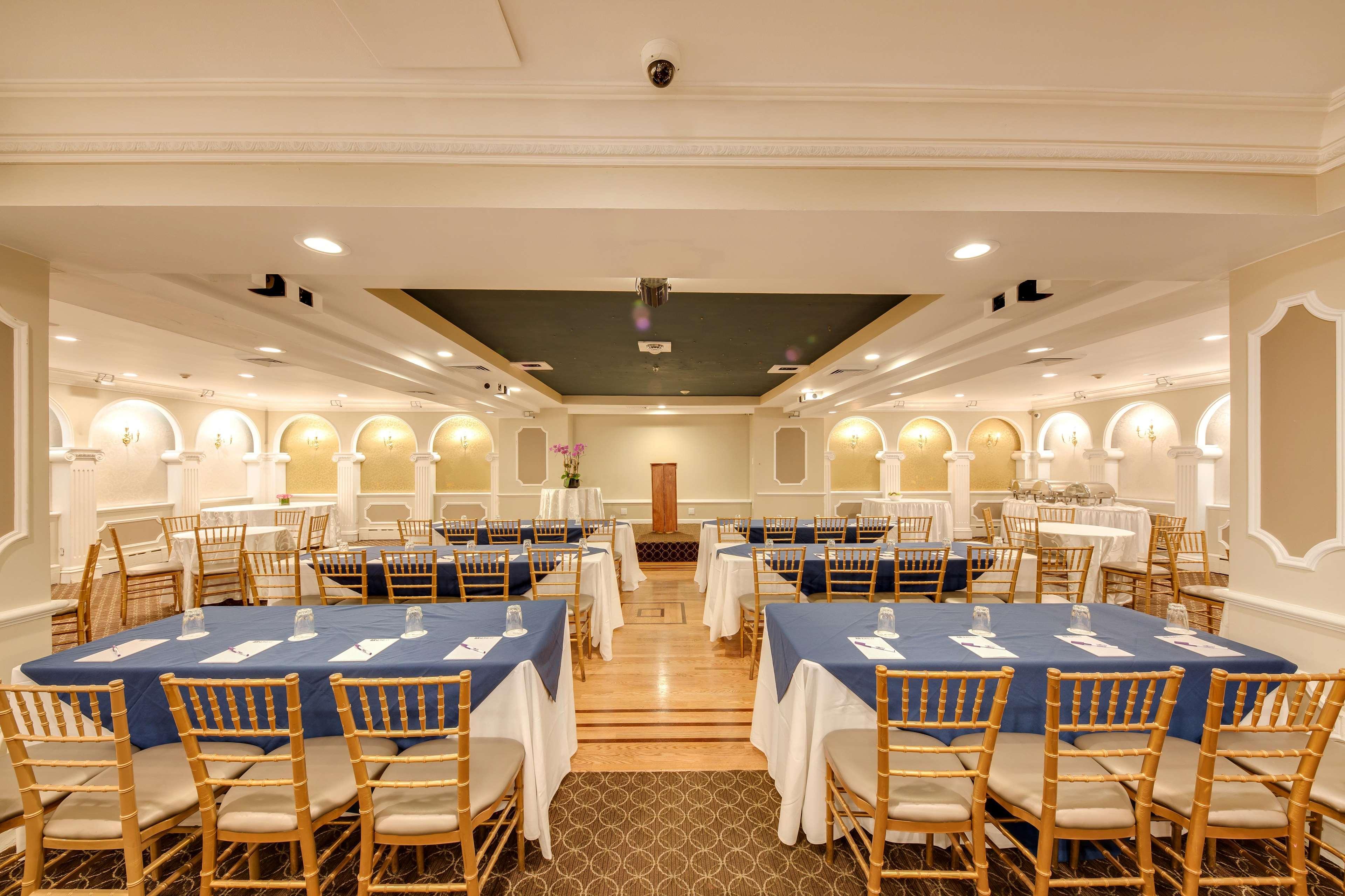 גרייט נק The Andrew Hotel מראה חיצוני תמונה