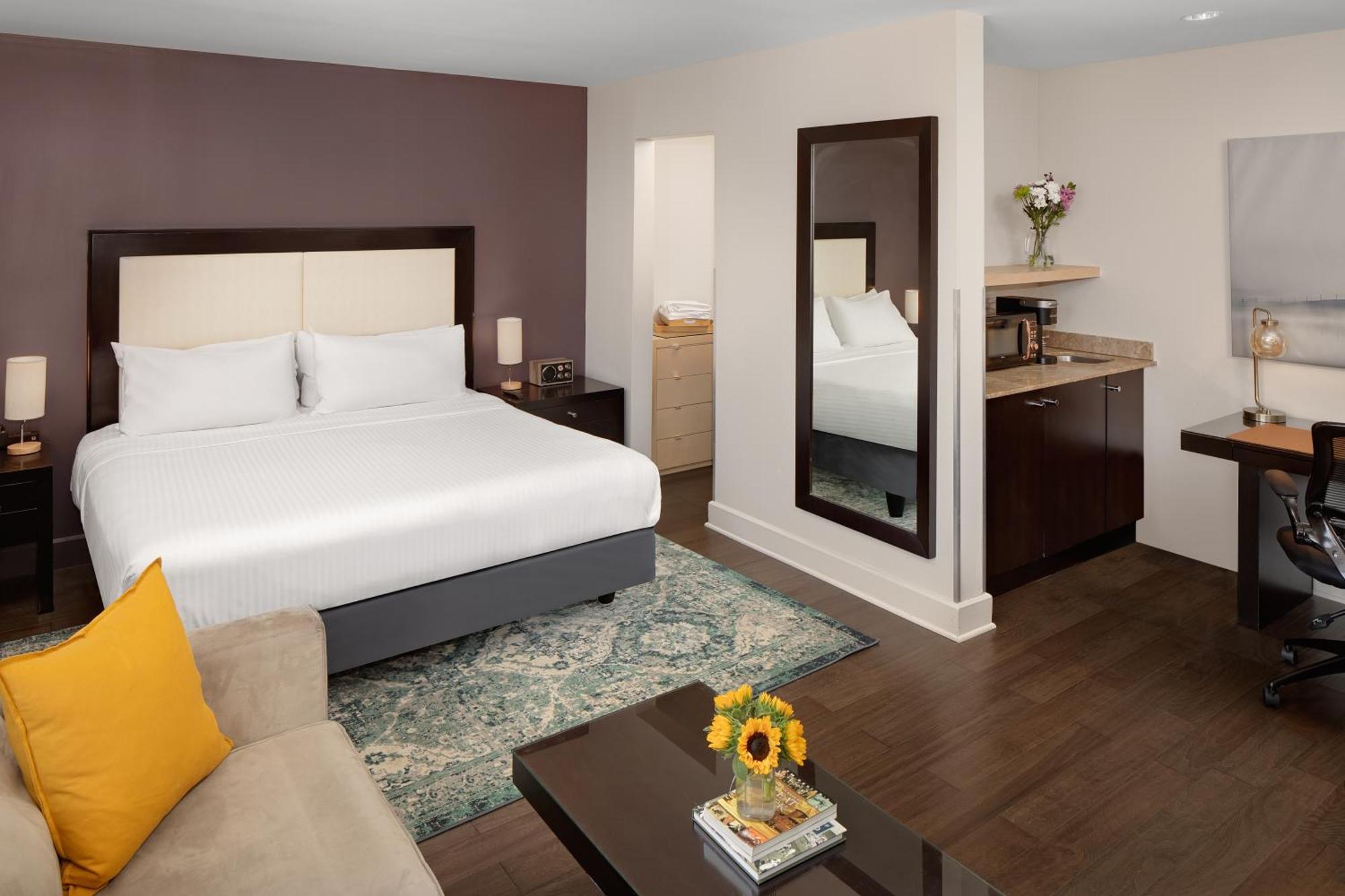 גרייט נק The Andrew Hotel מראה חיצוני תמונה