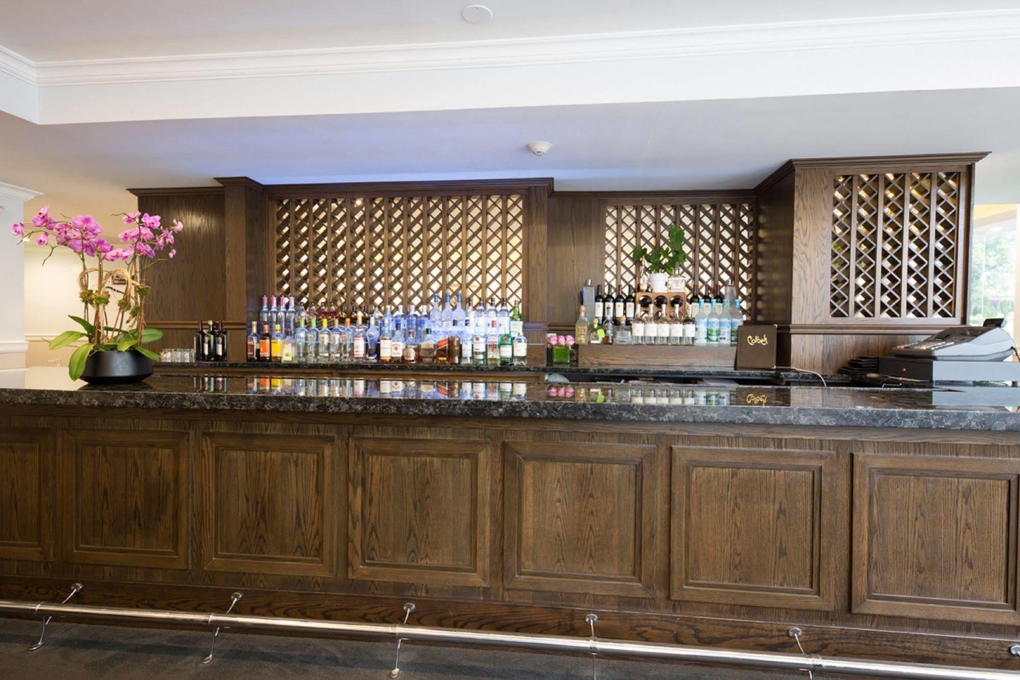 גרייט נק The Andrew Hotel מראה חיצוני תמונה